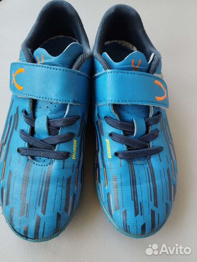 Детские футбольные бутсы