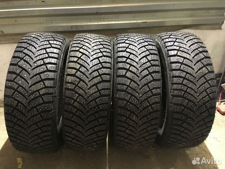 Michelin X-Ice North 4 225/60 R16 122