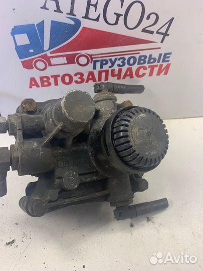 Б/У Б/У Кран тормозной воздушный Кран тормозной