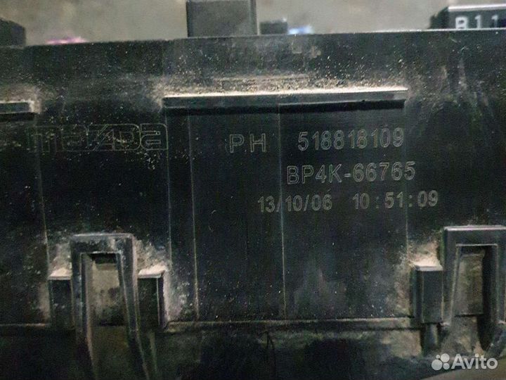 Корпус предохранителей блок мазда 3 bk 2.0