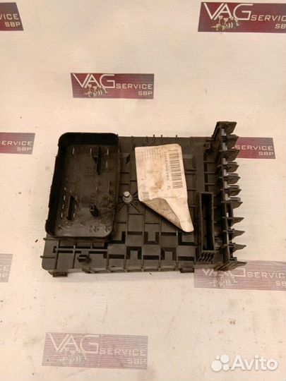 Блок предохранителей VW VAG 1K0937125D