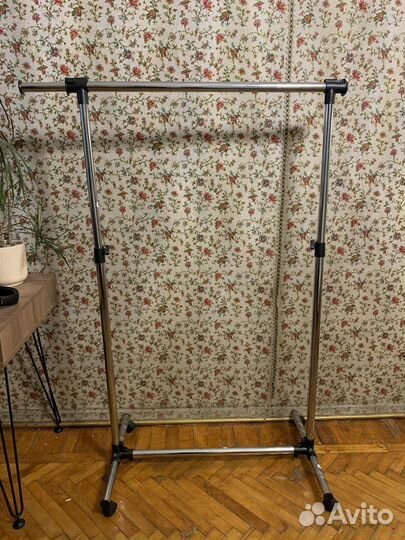 Вешалка напольная рейл