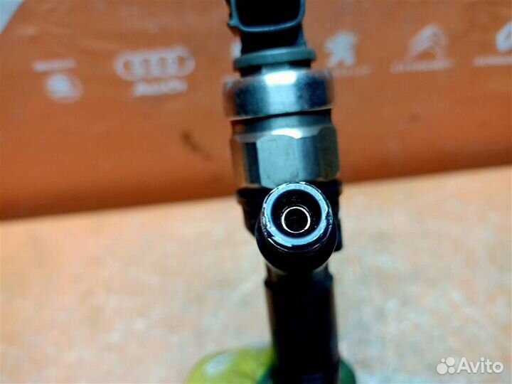 Форсунка дизельная Toyota Avensis 2 (2003-2008)