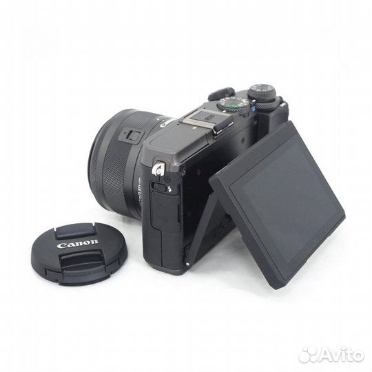 Canon EOS M6 Mark II EF-M 15-45mm f/3.5-6.3 IS STM