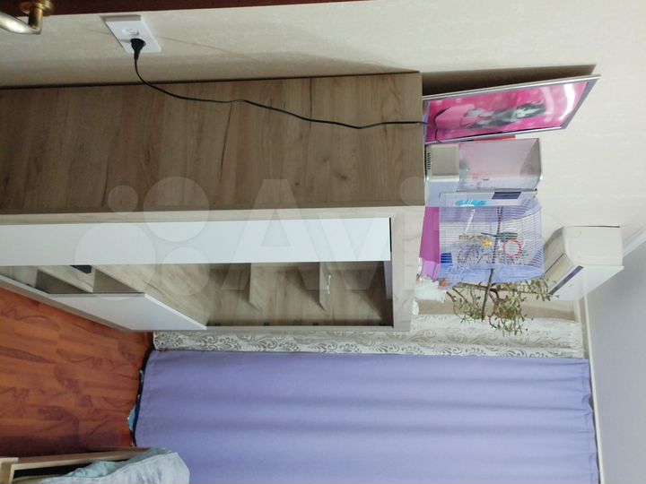 4-к. квартира, 100 м², 3/5 эт.