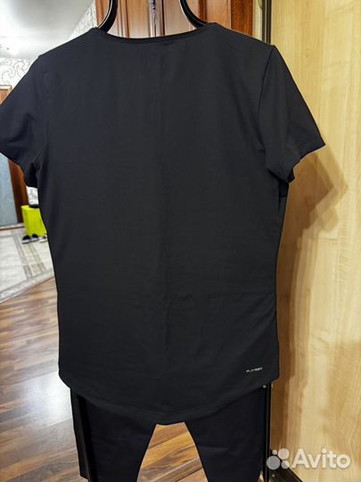 Футболка, велосипедки Reebok размер L