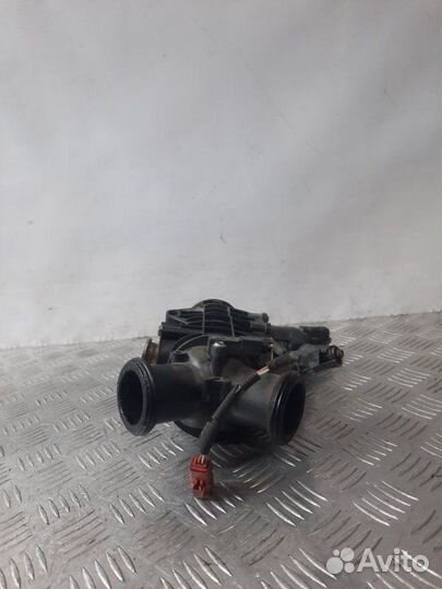 Дроссельная заслонка Land Rover Discovery 2.7