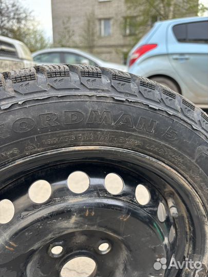 Nokian nordman 5 185 65 r15зимние в сборе