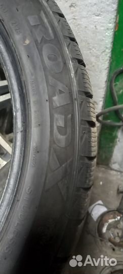 RoadX RX Frost WU01 235/45 R18 88N