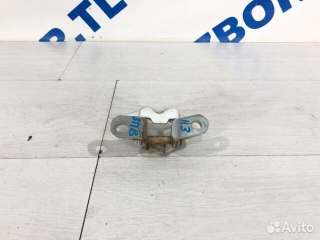 Петля двери зад право KIA RIO 3 рест 1.4 AT хетчбэ