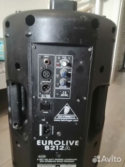 Активная колонка Behringer B212A