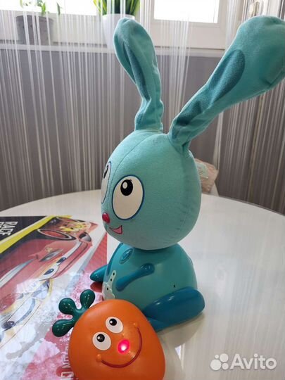 Интерактивные игрушки кролик прятки