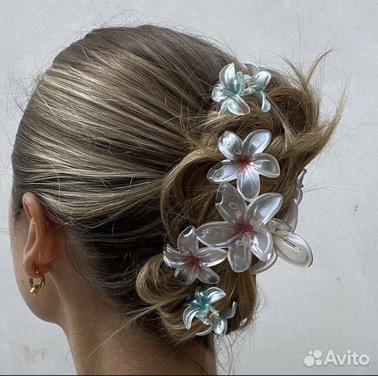 Крабик для волос цветок
