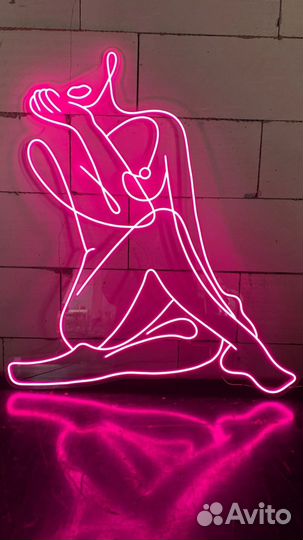 Неоновая вывеска, объемные буквы