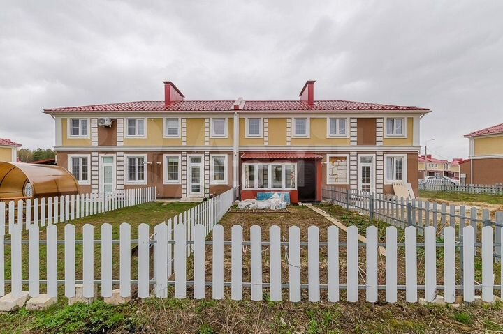 Таунхаус 68 м² на участке 2 сот.