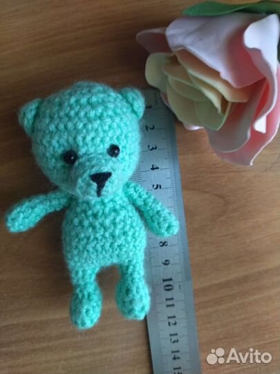 Мини мишка вязаная игрушка