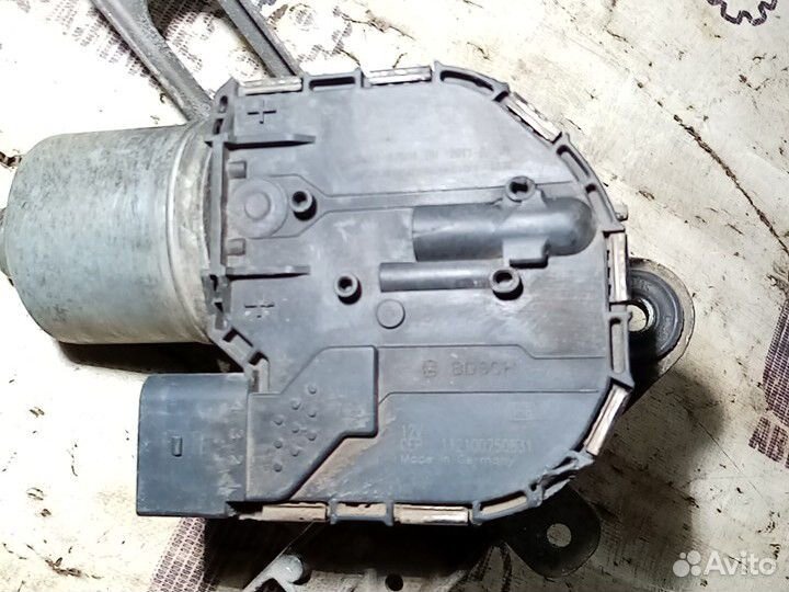 Мотор стеклоподьёмника передний правый.Ford Focus