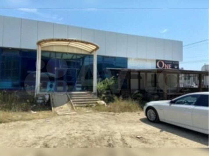 Гостиница-кафе 663,8 кв.м. з/у 923 кв.м. с. Лермон