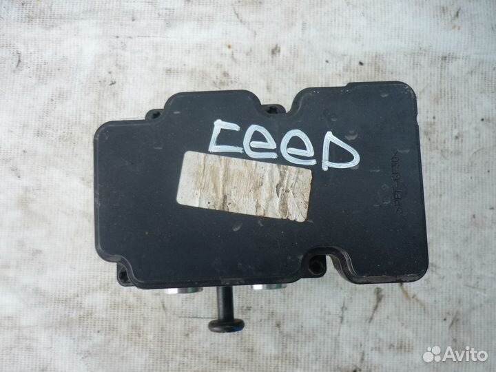 Блок ABS Kia Ceed 2 JD G4FG 1.6 л