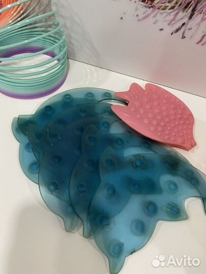 Игрушки для купания в ванной