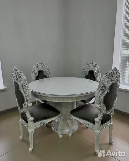 Столы и стулья для кухни. В наличии