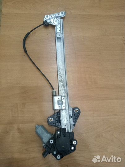 Стеклоподъемник электрический передний правый