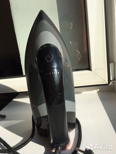 Утюг bork 1604, на запчасти или ремонт
