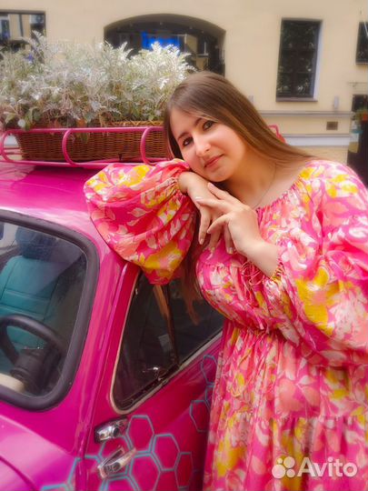 Дизайнер одежды, модельер, ремонтный мастер, швея