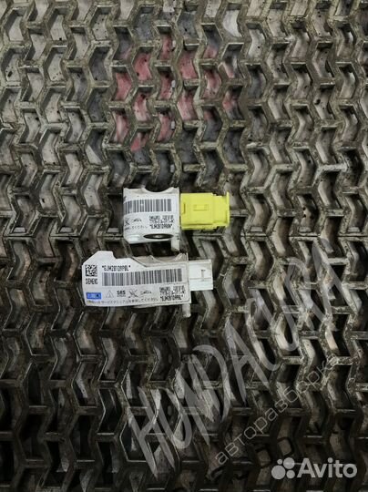 Датчик удара Honda Accord 77970-S1A-G911-M1