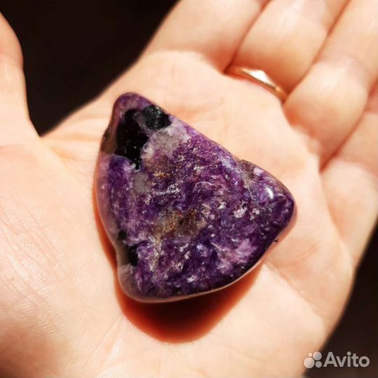 Чароит галтовка