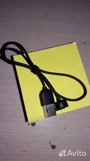 Зарядник на mi band 5