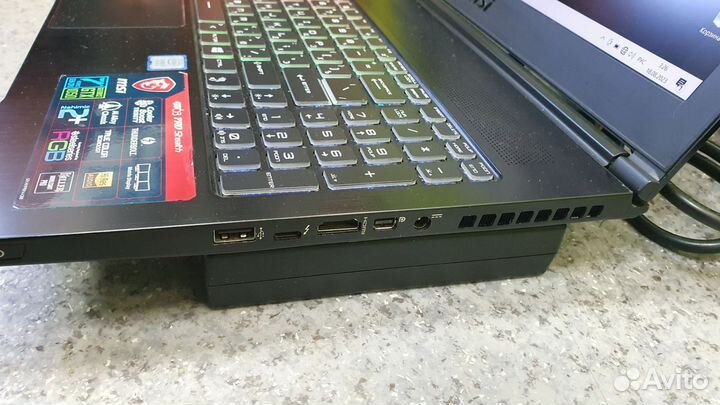 Ноутбук MSI GS63 7RD Stealth (97330) (р/ш/48/2)