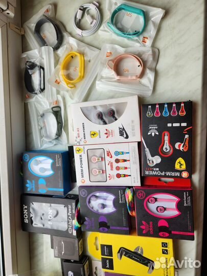 Чехлы,наушники, samsung, iPhone, xiaomi