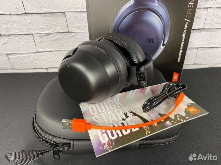 JBL tour ONE M2