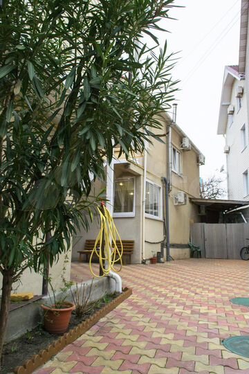 Комната 15 м² в 4-к., 1/2 эт.