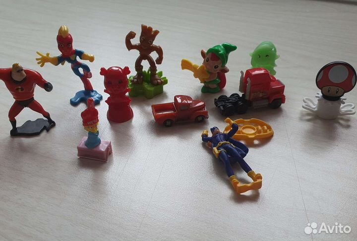 Киндер симпсоны, марвел,суперсемейка.Цена за все