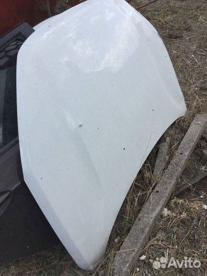 Дверь на LADA vesta