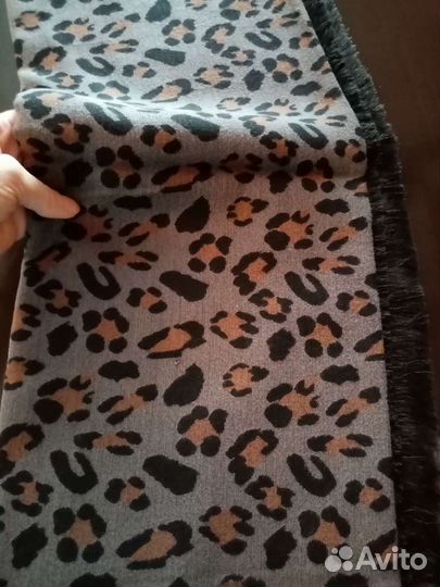 Продам жен. шарф (2,0 * 0,5 м), расцветка леопард