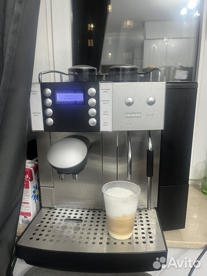 Кофемашина для кафе баров ресторанов