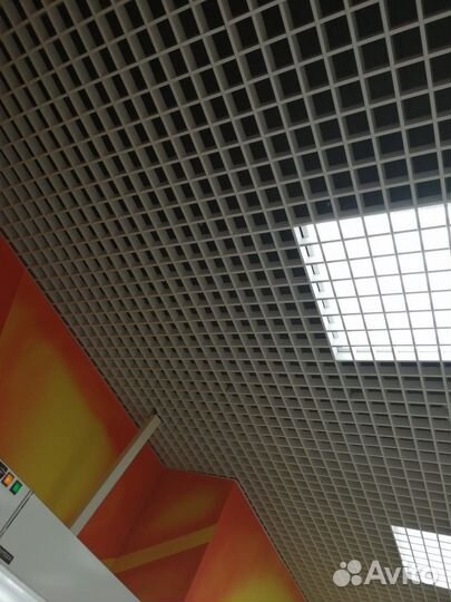 Потолок грильято белый 75х75