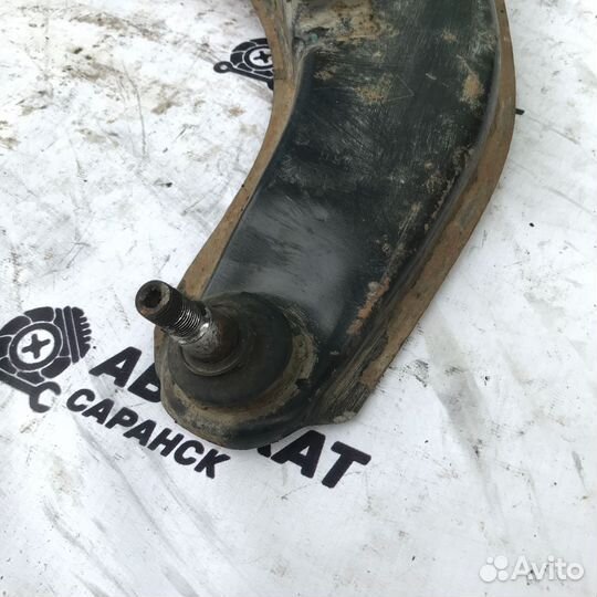 Рычаг правый Мицубиси Лансер 5