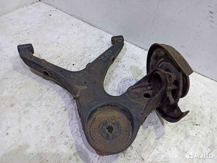 Рычаг задний правый