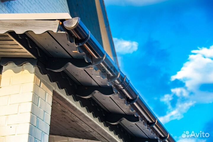 Желоб водосточный