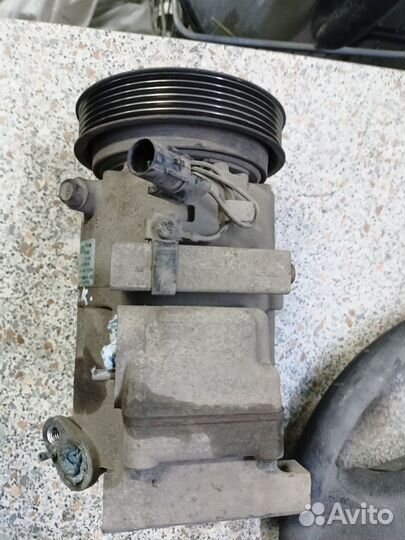 Hyundai Elantra HD 10г. Компрессор кондиционера