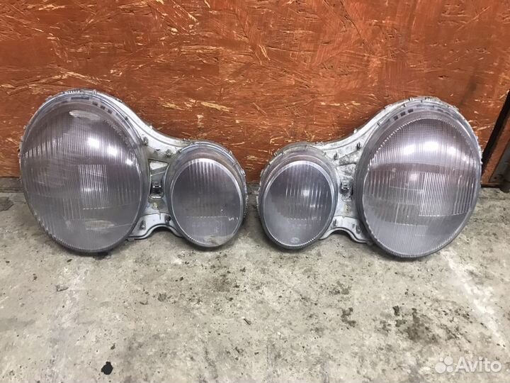 Стекла фар mercedes w210