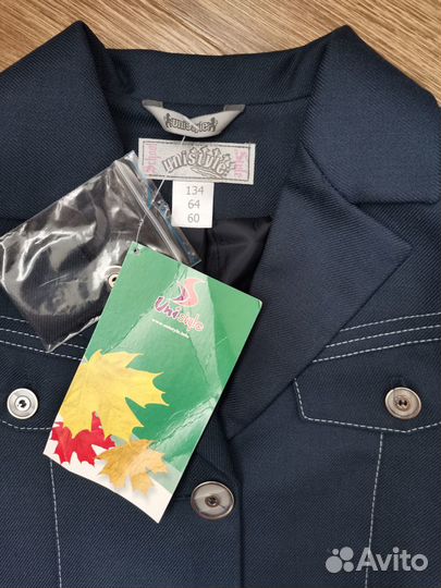 Новый школьный брючный костюм на девочку рост 134