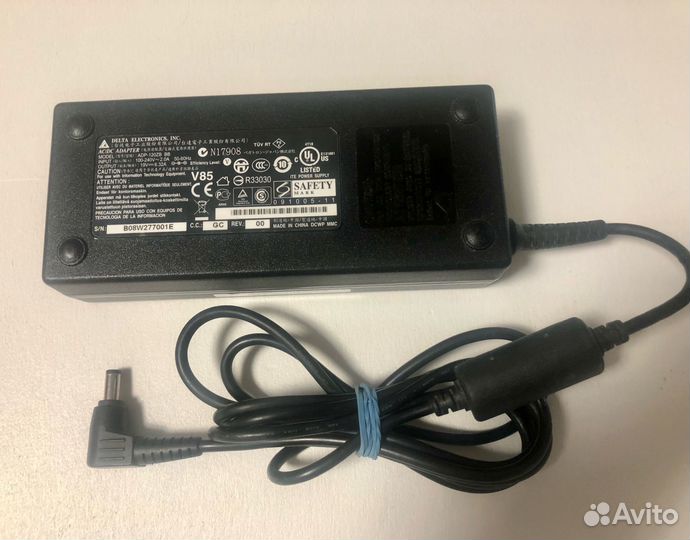 Зарядка для ноутбука