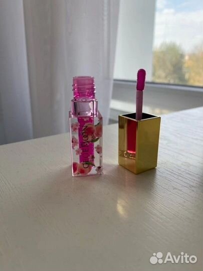 Блеск для губ с тинтом жидкое стекло