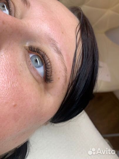 Наращивание ресниц, брови, макияж
