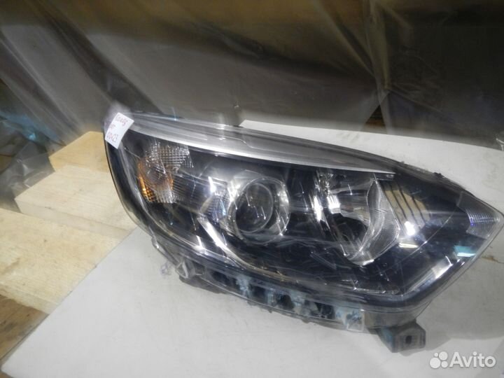 Фара правая Renault Kaptur